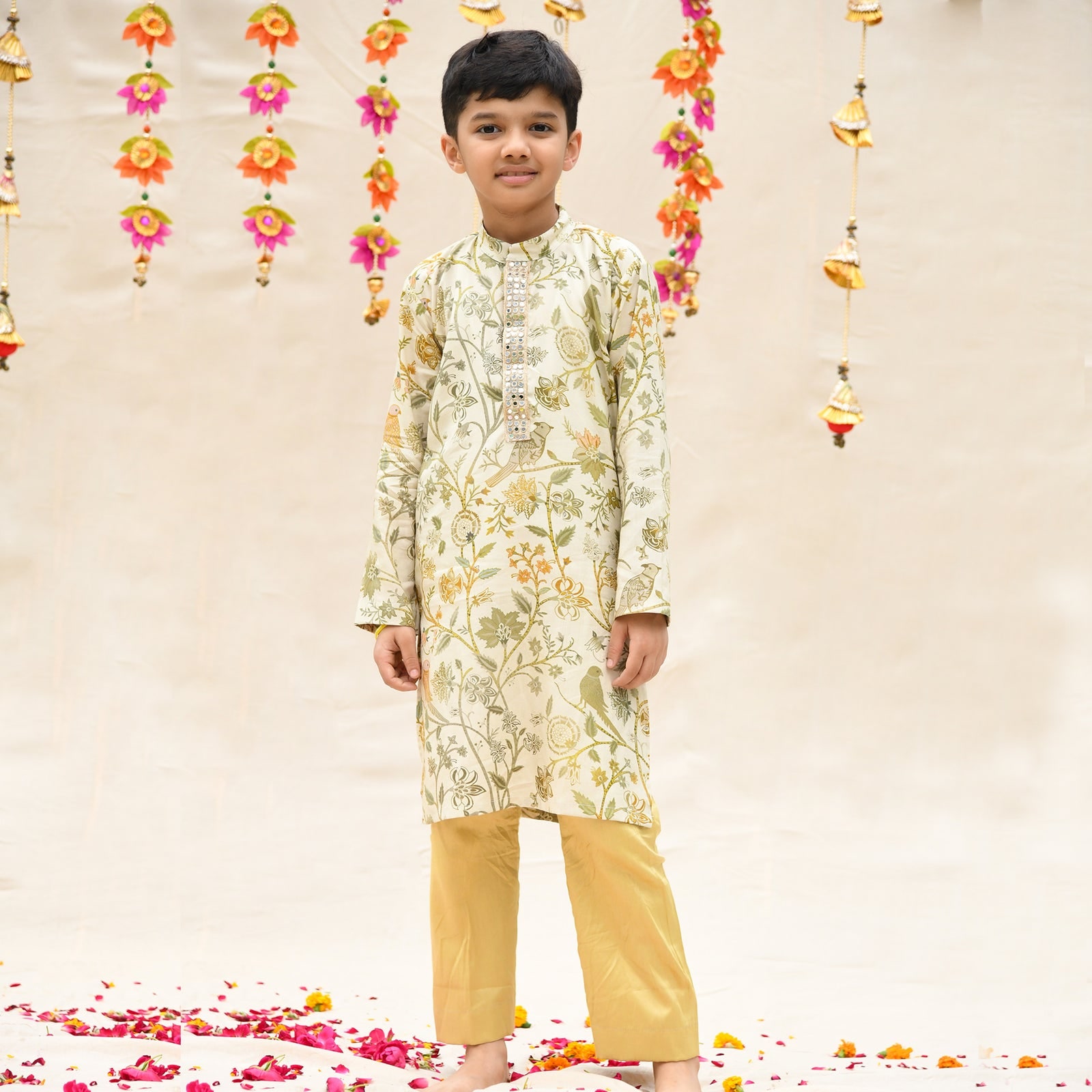 CREAM COTTON MUL GARDEN OMBRE PATTERN KURTA WITH PANT